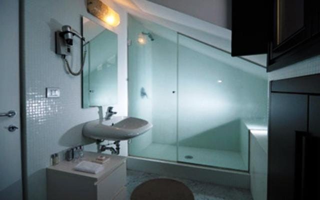 Day, Bathroom