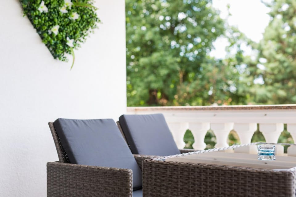 Balcony/Terrace, Seating area, Dining area