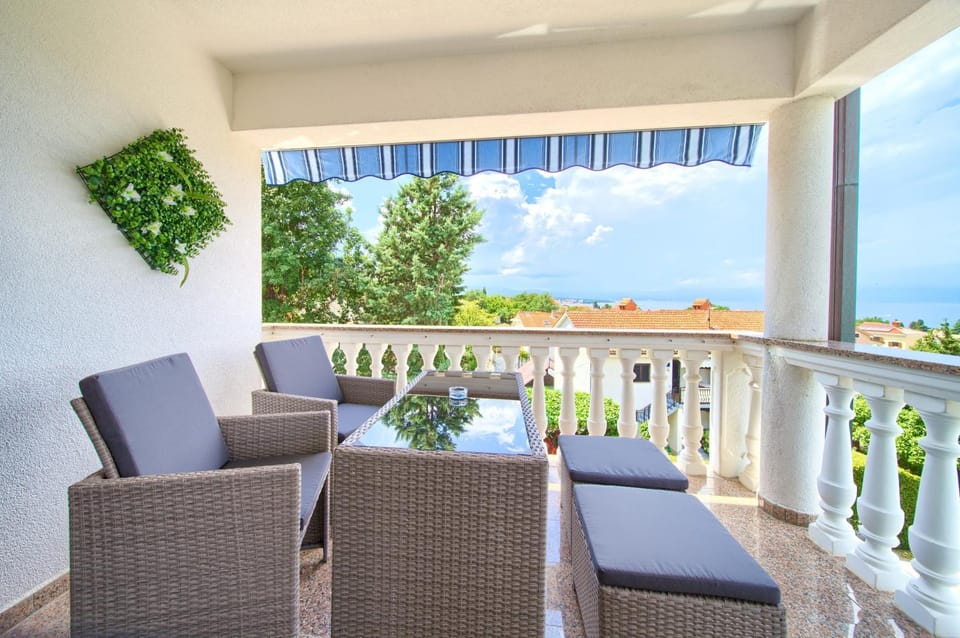 Balcony/Terrace, Balcony/Terrace, Seating area