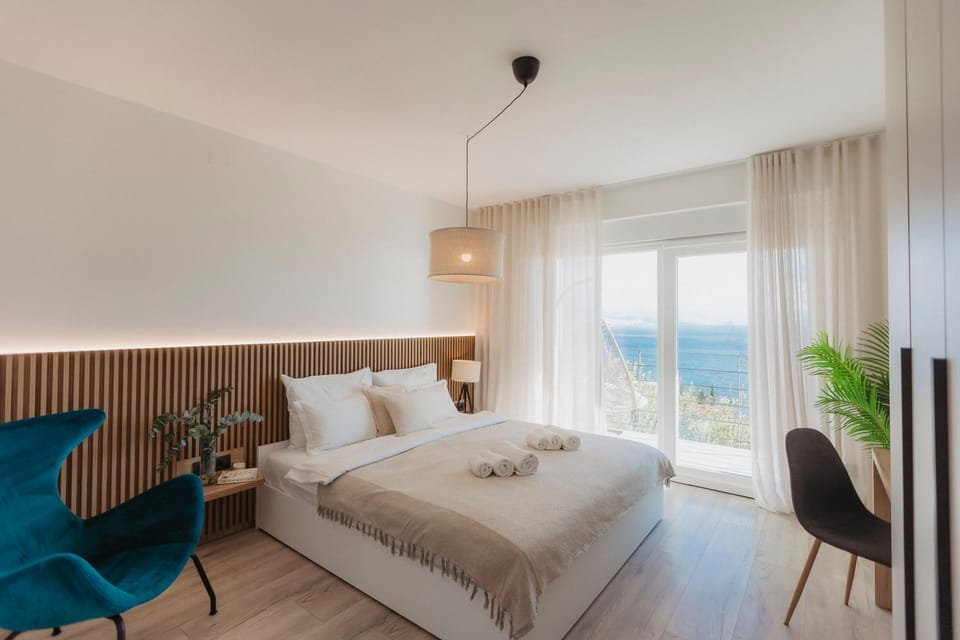 Bedroom, Sea view