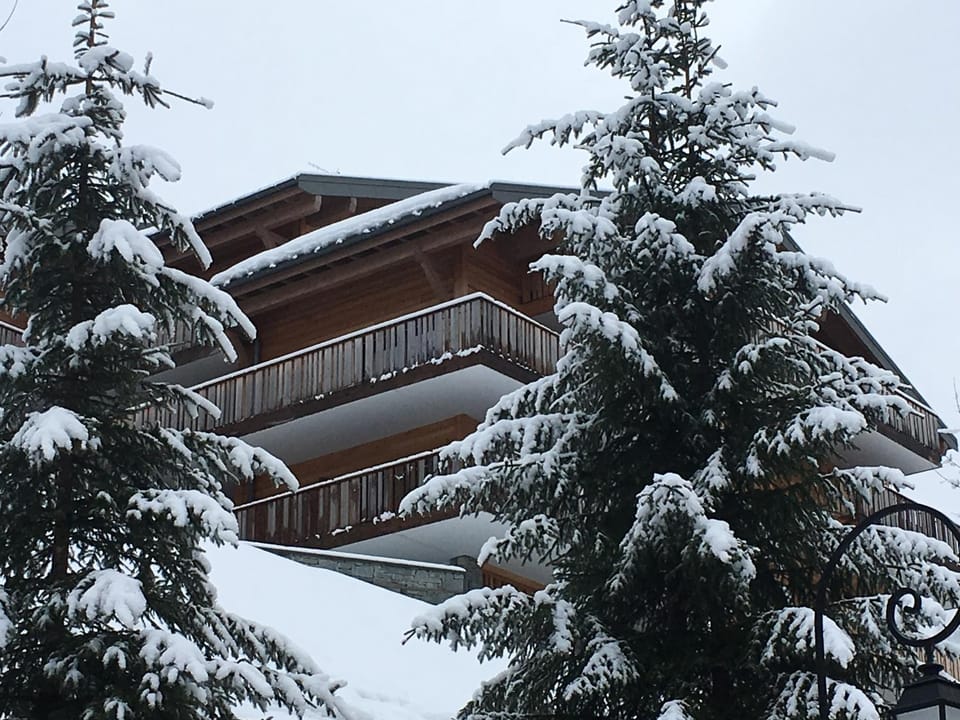 Property building, Winter