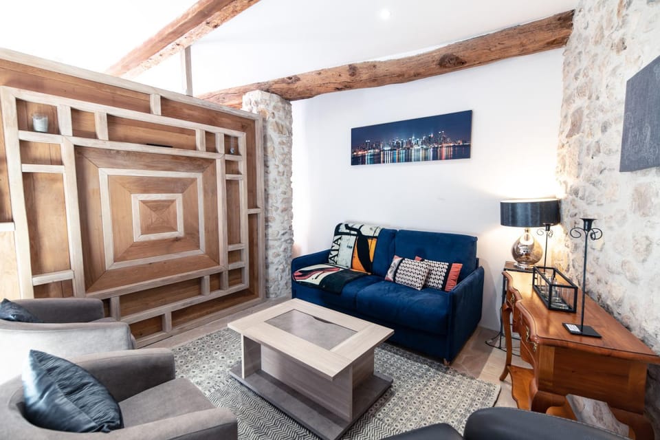 Communal lounge/ TV room, TV and multimedia