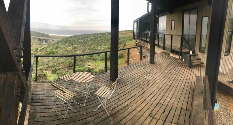 Vista al Mar para 10 en Pichicuy House in Valparaíso Region