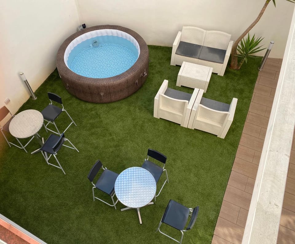 Garden, Pool view, Swimming pool