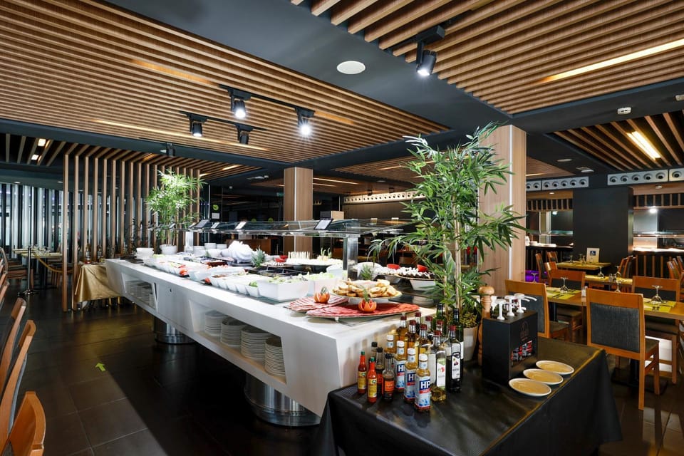 Restaurant/places to eat, Restaurant/places to eat