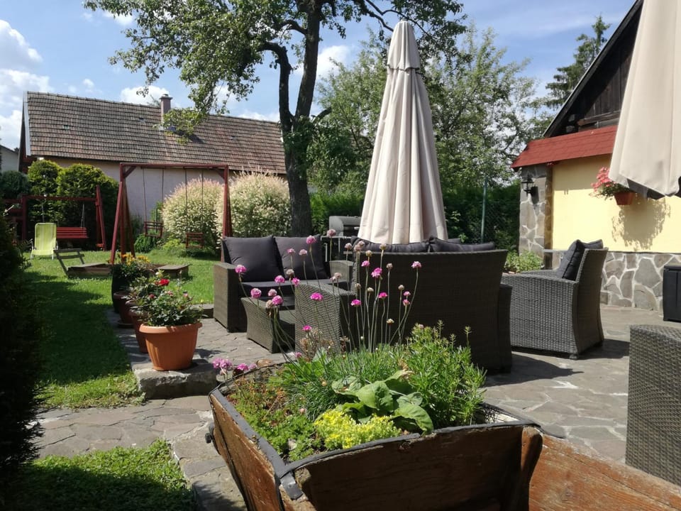 BBQ facilities, Garden, Balcony/Terrace