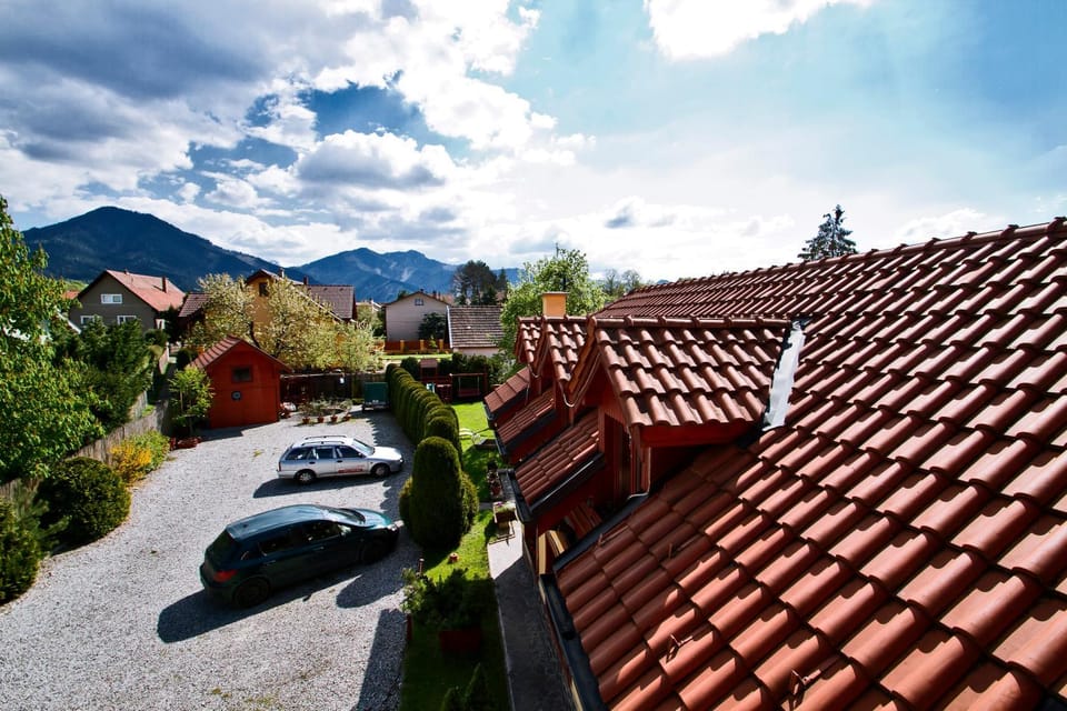 Balcony/Terrace, Mountain view