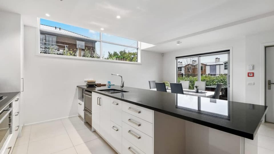 Diamond Luxury Central Queenstown Apartment in Queenstown