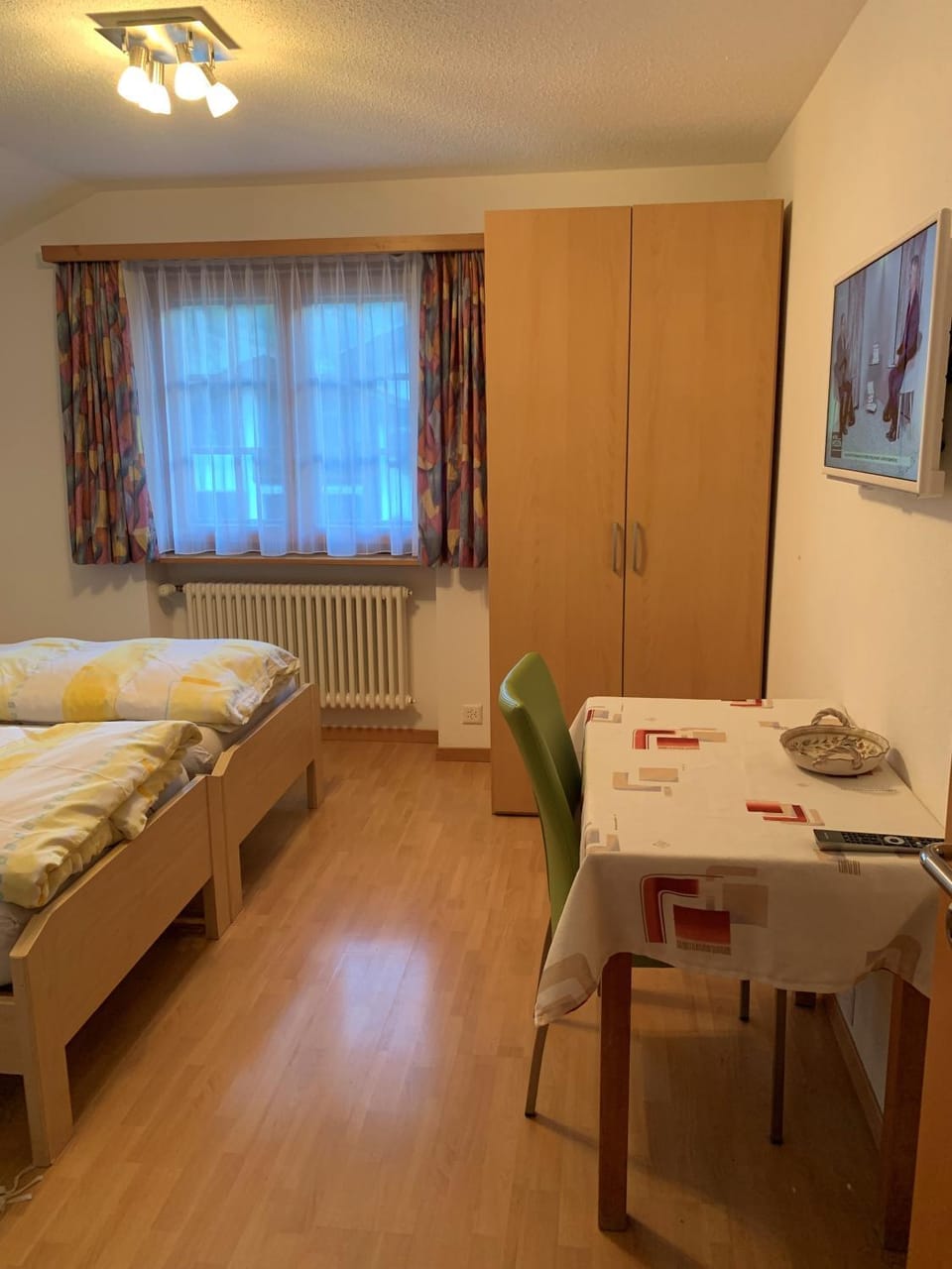 Photo of the whole room