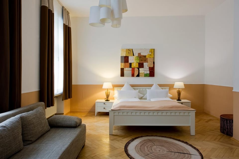 Living room, Bedroom