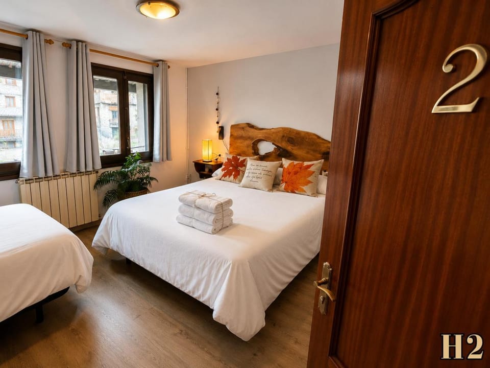 Bed, Photo of the whole room, Bedroom, towels, wardrobe