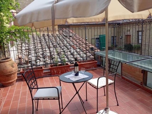 View (from property/room), Balcony/Terrace