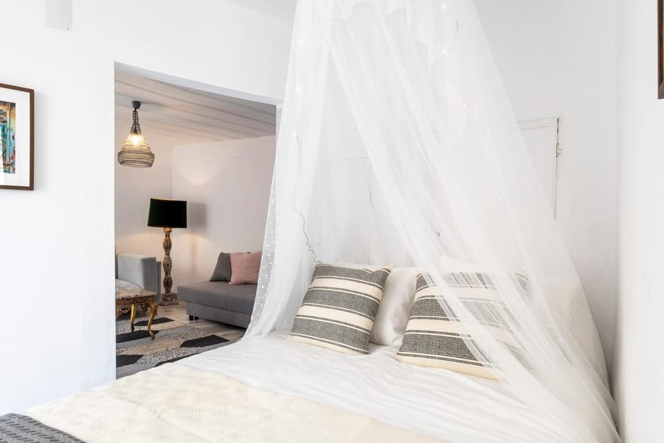 Living room, Bedroom