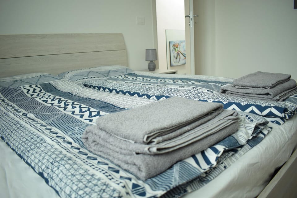 Bed, Decorative detail, Bedroom