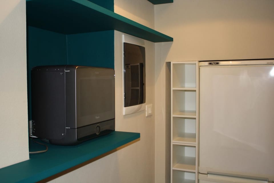 La casa-atelier Apartment in Milan