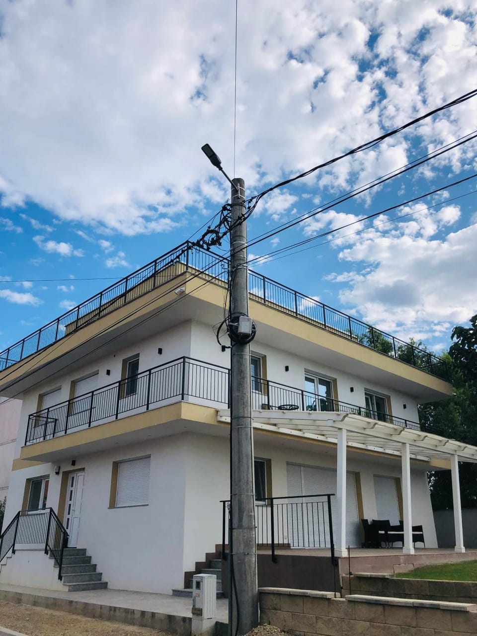 Property building, View (from property/room), Balcony/Terrace