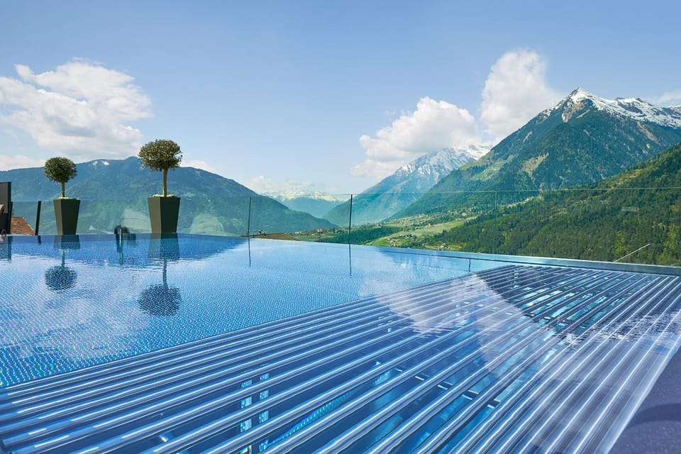 Hot Tub, Swimming pool, Open Air Bath