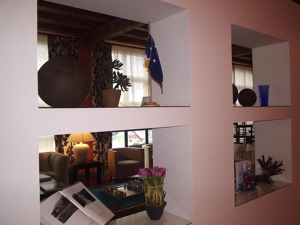 Communal lounge/ TV room