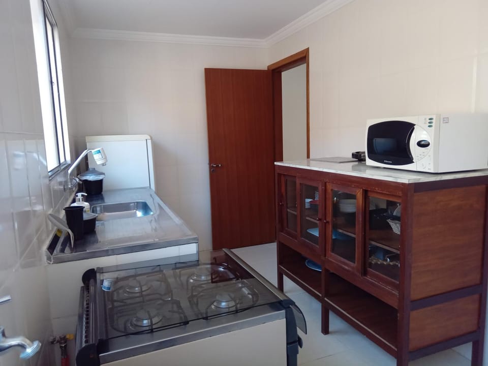 Kitchen or kitchenette, minibar, pet friendly, stove, toaster