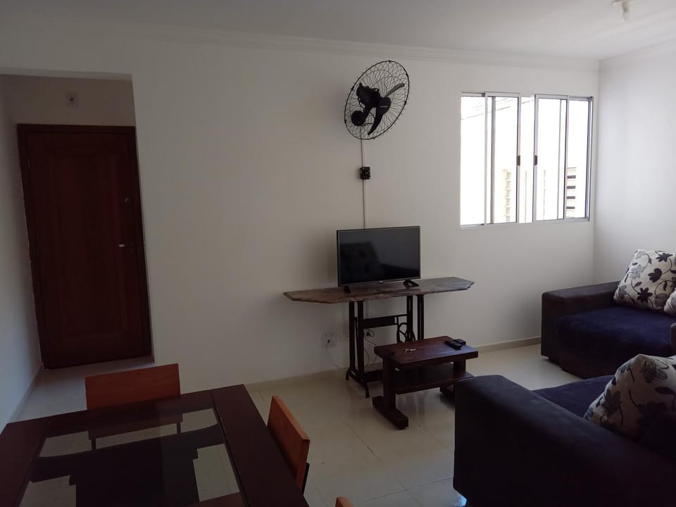 TV and multimedia, Living room, Seating area, Evening entertainment