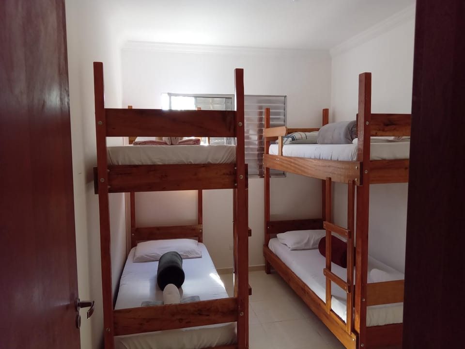 Bed, Photo of the whole room, Bedroom, bunk bed, towels