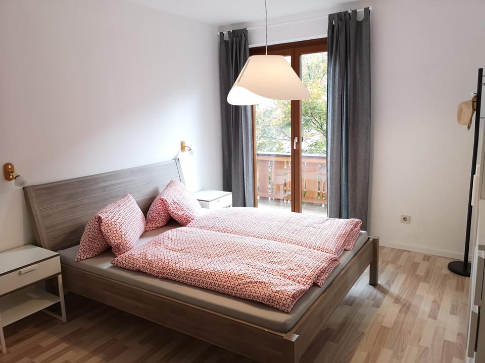 Bed, Balcony/Terrace, Photo of the whole room, Bedroom, Mountain view