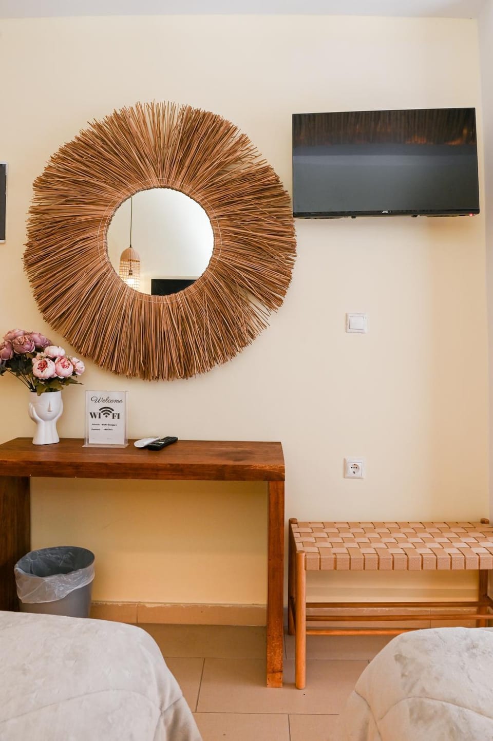 Georgia Pelekanou Studios Apartment in Thera
