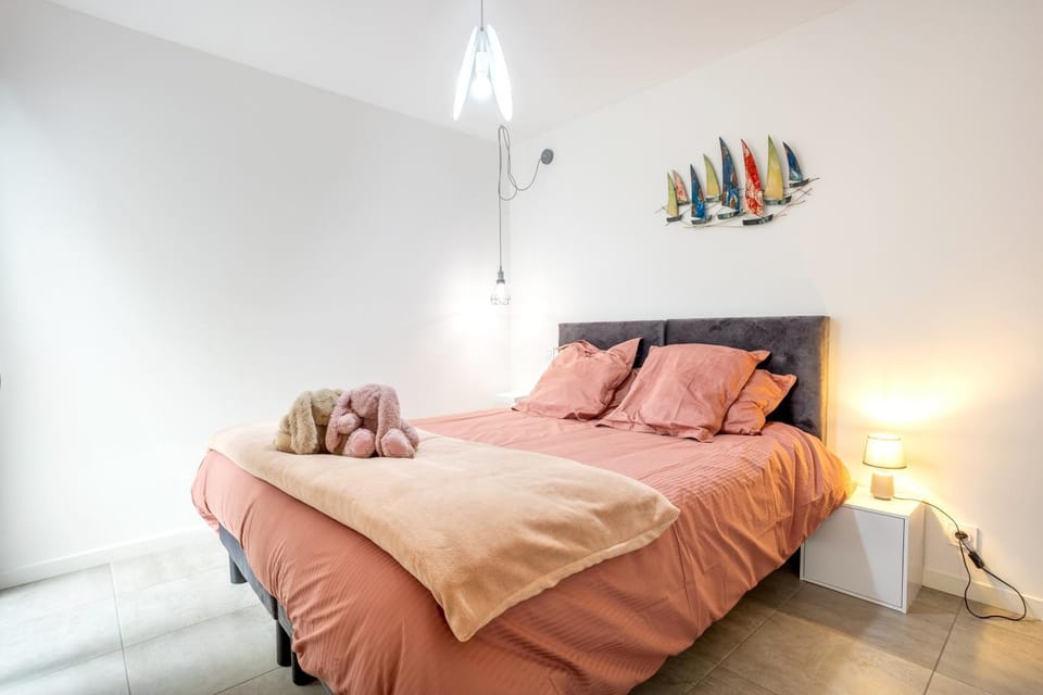 Living room, Bedroom