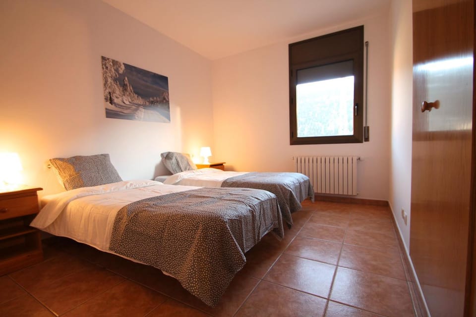 Pont de Toneta 6,3 Atico Duplex, Ransol, Zona Grandvalira Apartment in Andorra