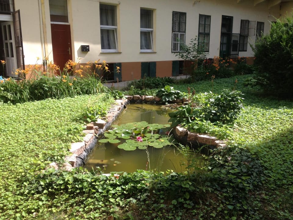 Balcony/Terrace, On site, Garden view