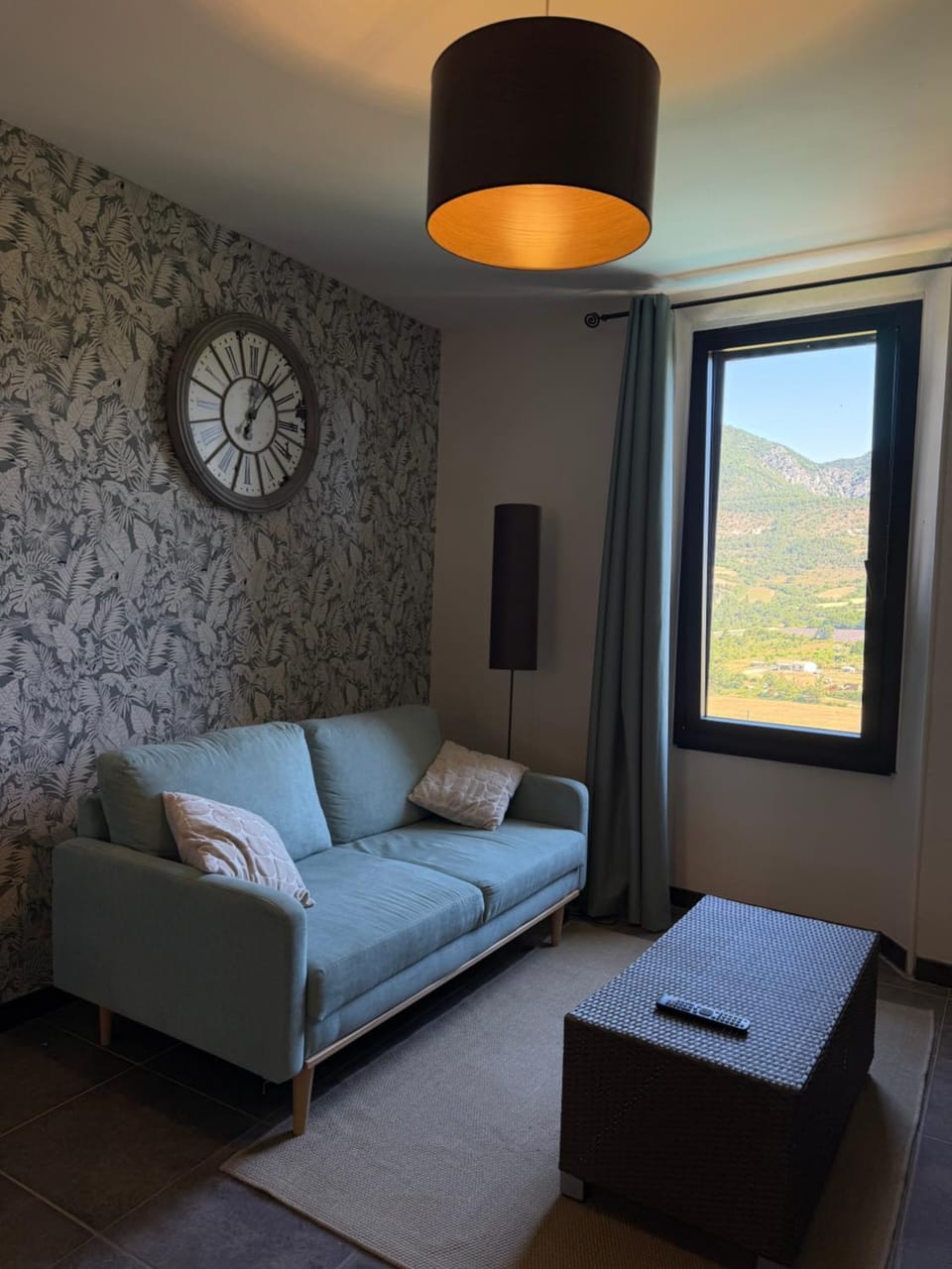 Seating area, Mountain view