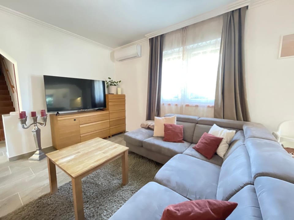 Villa Lili Apartments Apartment in Hungary