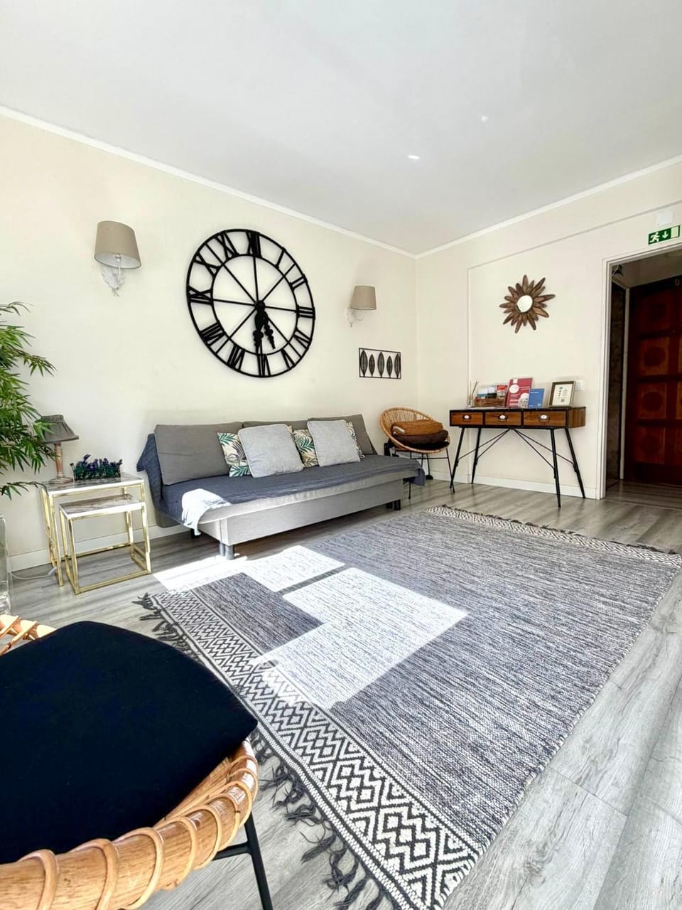 Communal lounge/ TV room, Living room