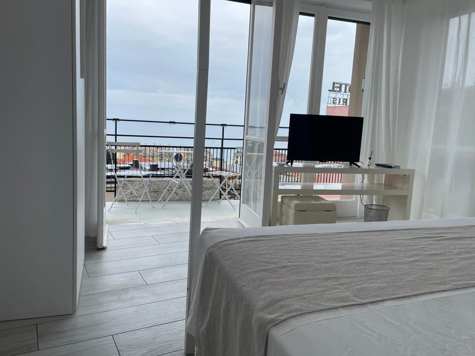 Home Gioia Apartment in Finale Ligure