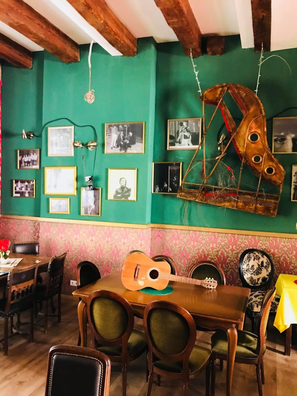 Restaurant/places to eat