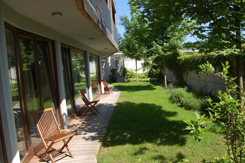 Facade/entrance, Garden