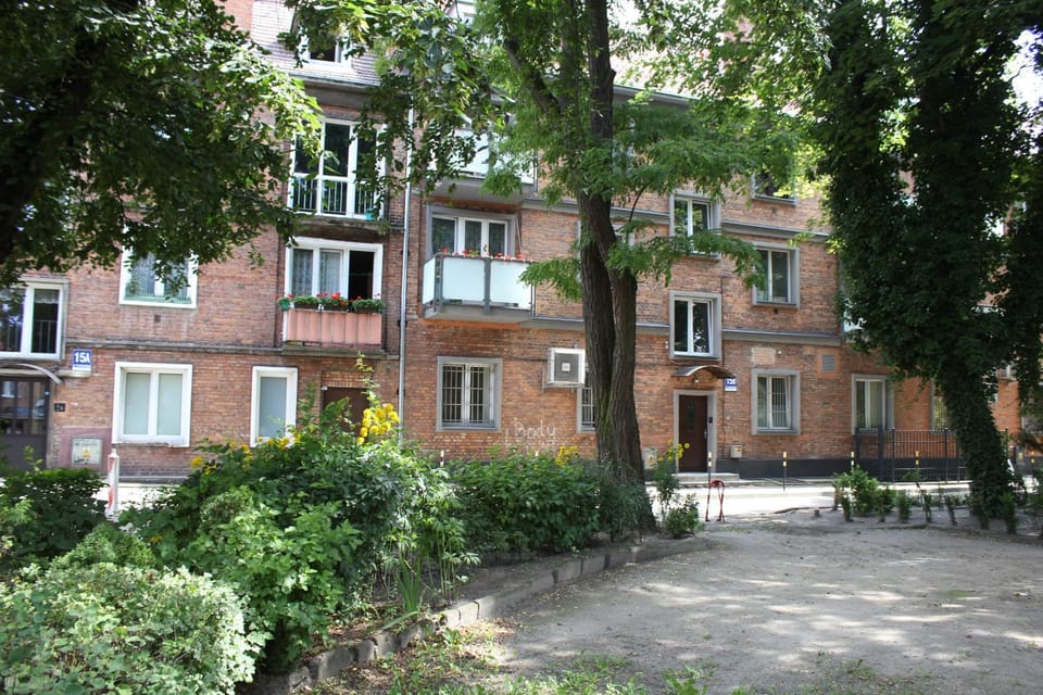 Property building, Facade/entrance