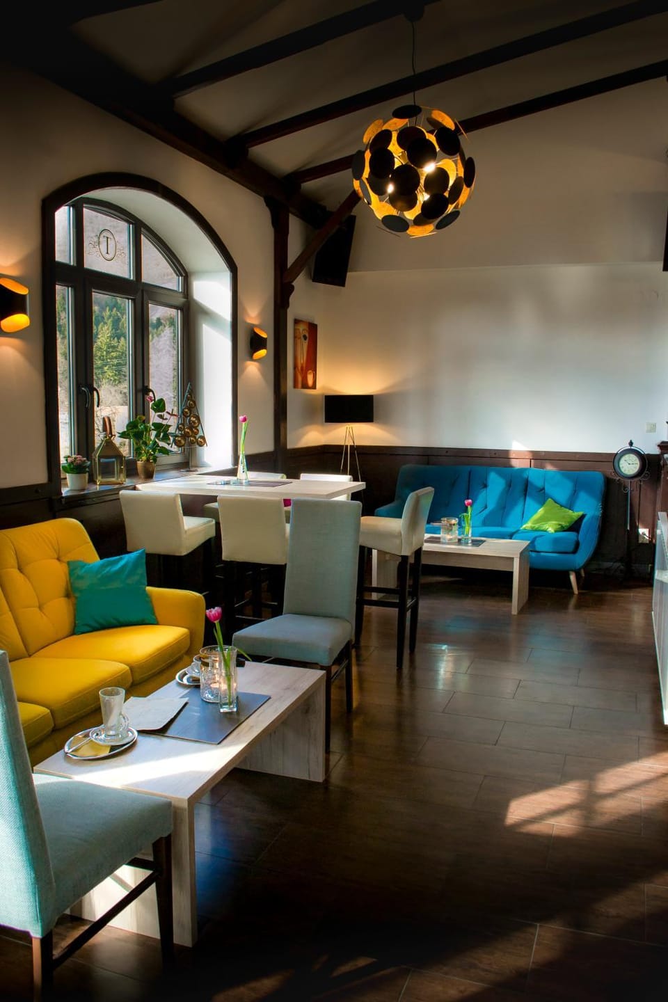 Lounge or bar