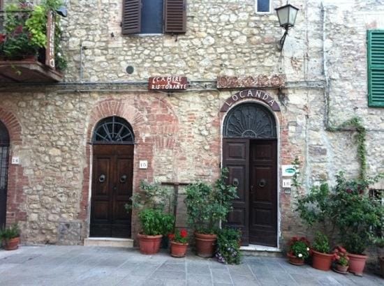 Locanda il Cacciatore Inn in Tuscany