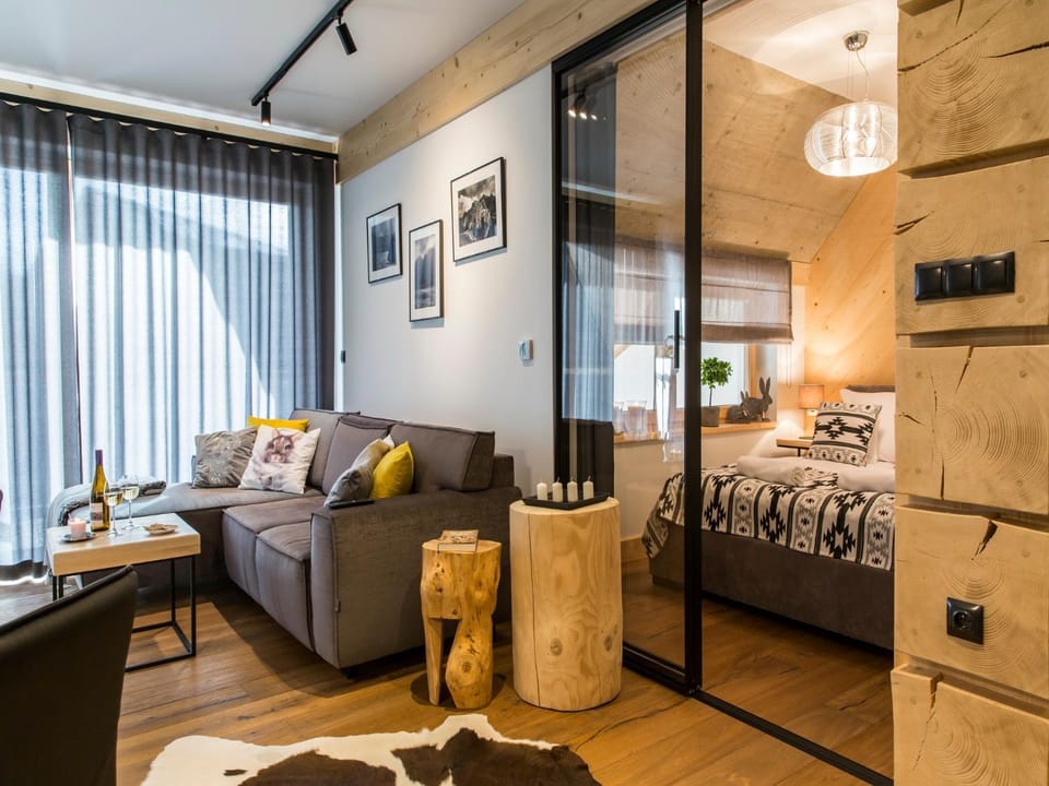 Apartament HALNICA Pod Skocznią - JACUZZI & Sauna, AIR-CONDITION Apartment in Zakopane