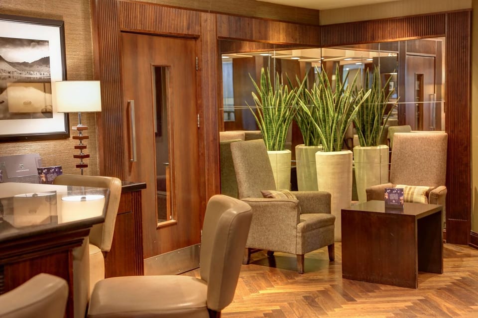 Property building, Restaurant/places to eat, On site, Breakfast