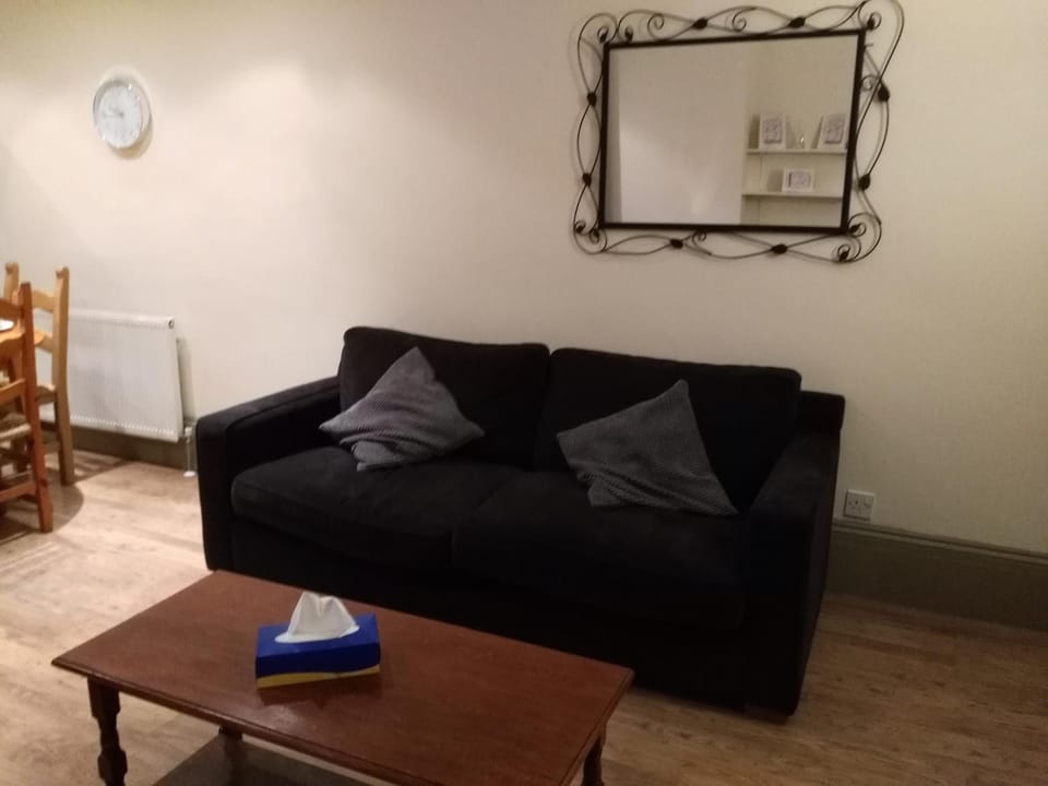 64 Wardo Avenue Apartment in London