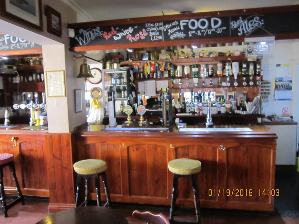 Lounge or bar, Drinks