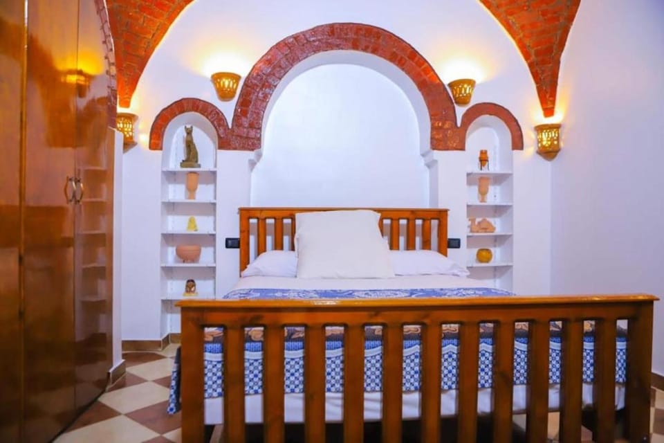 Decorative detail, Bedroom