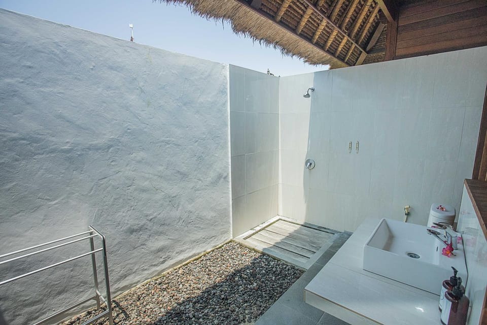 Lembongan Mantra Huts Bed and Breakfast in Nusapenida