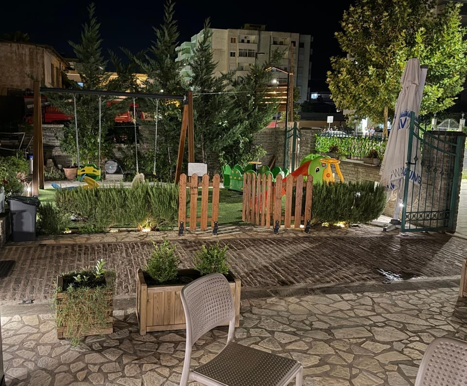 Bujtina Flowers Bed and Breakfast in Europe