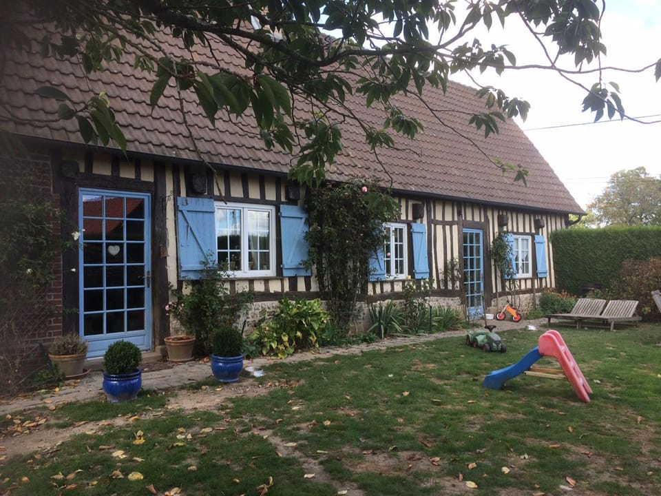 Chambre meublée "La Roselière" House in Normandy