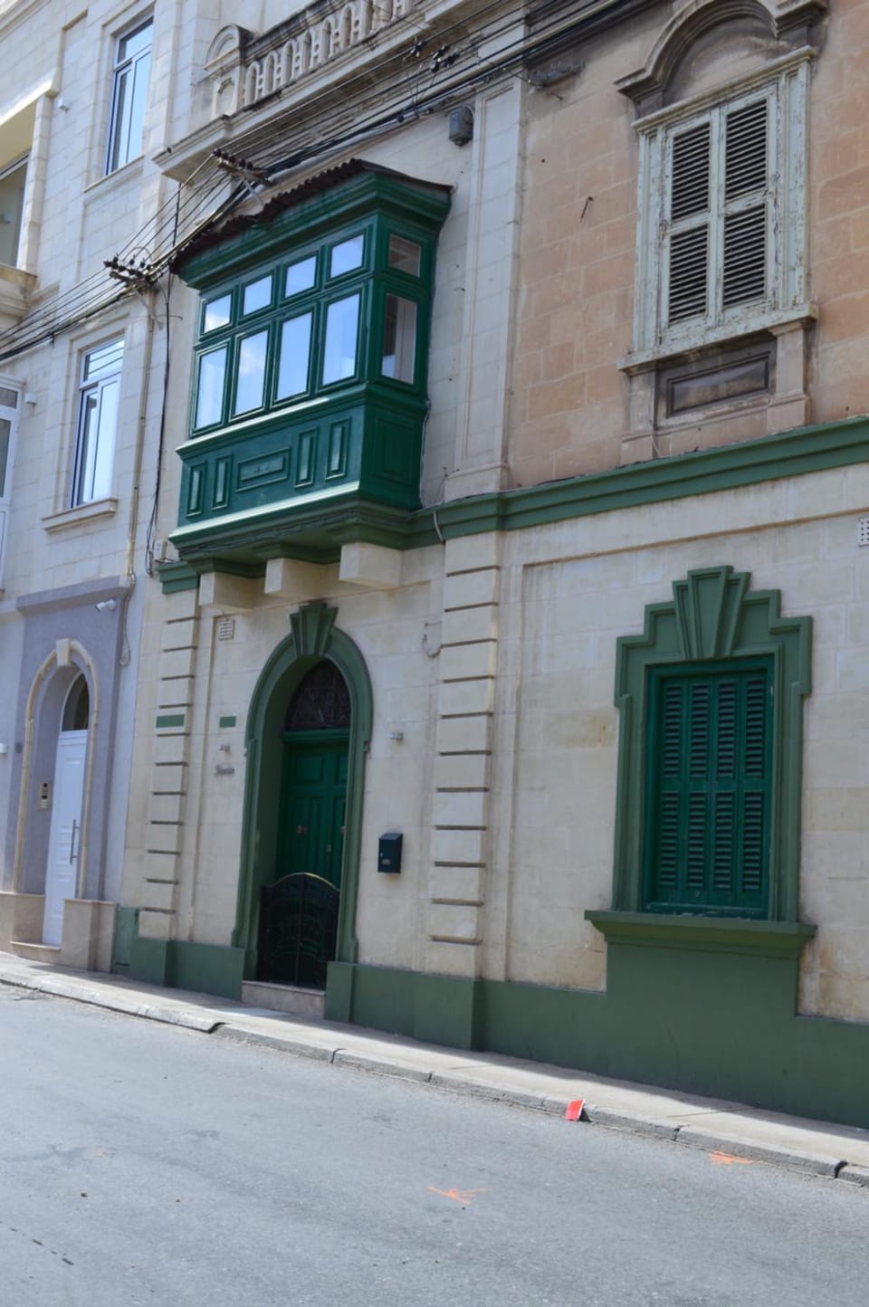 Facade/entrance