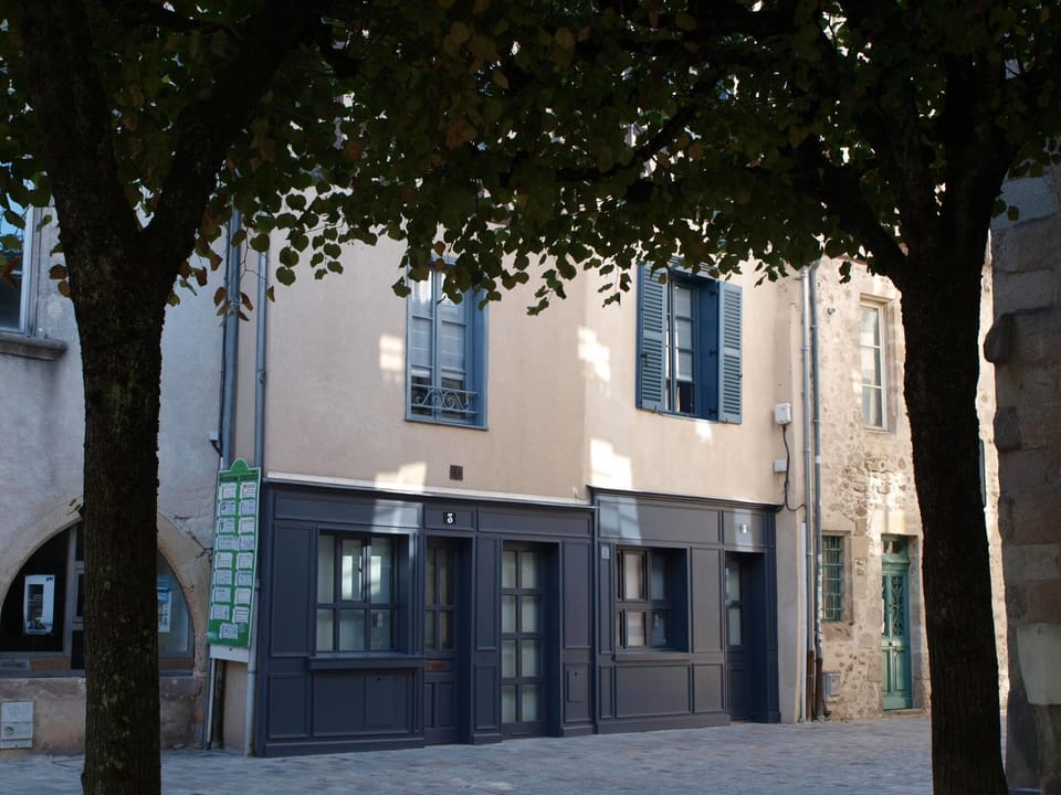 Facade/entrance, Quiet street view