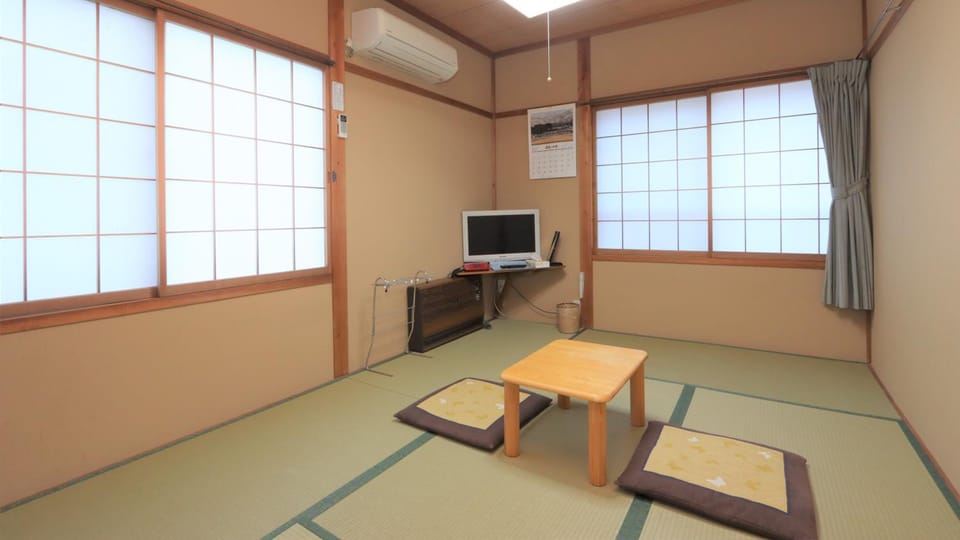Minshuku Iwatakan Ryokan in Takayama